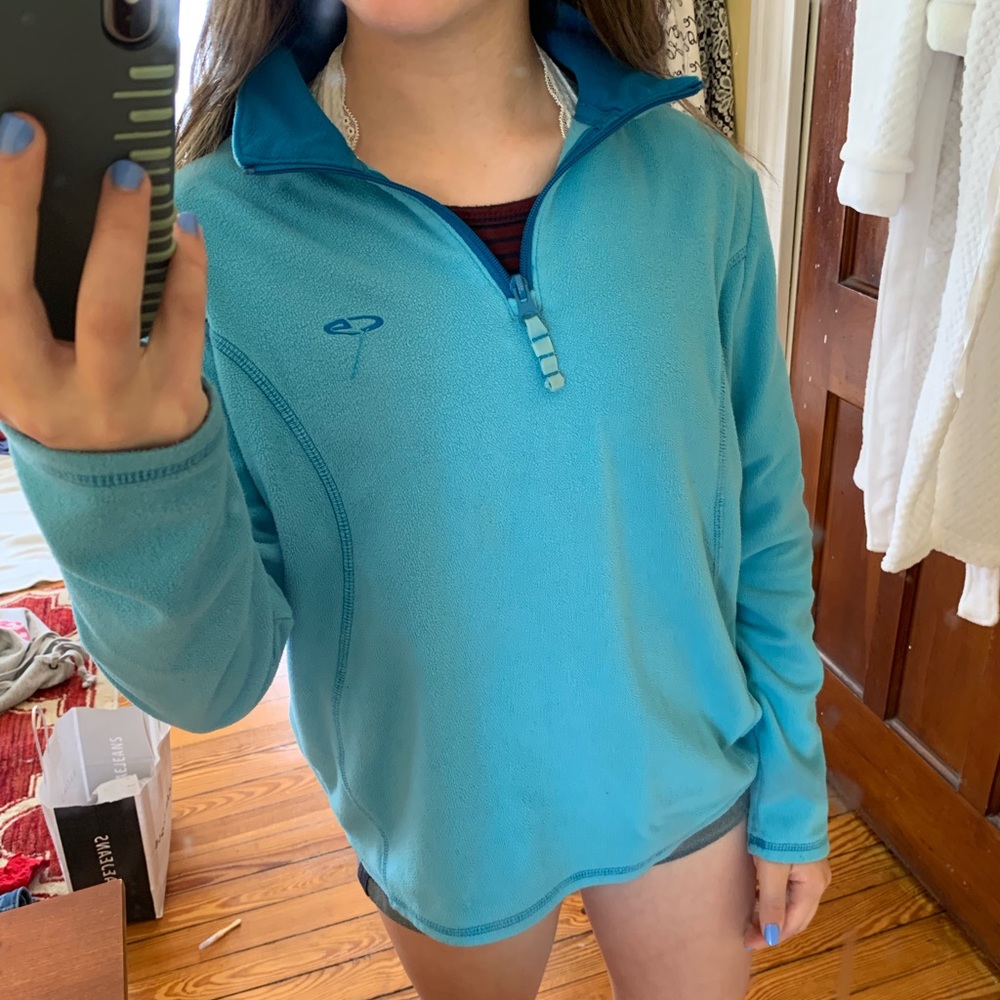 Girls pullover sweatshirt